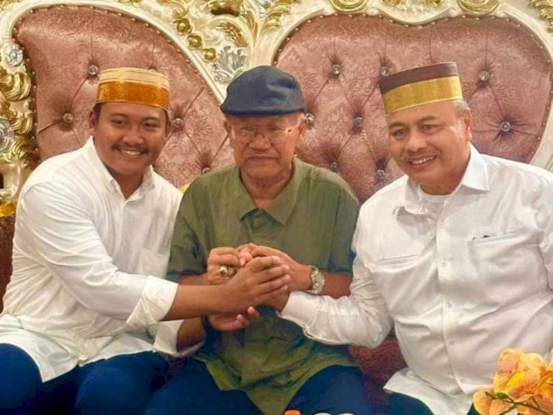 Mantan Bupati Jeneponto Iksan Iskandar Dukung Pasangan Sarif-Efendi di Deklarasi Pilkada 2024