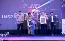 Danny Pomanto Terima Penghargaan sebagai Figur yang Menginspirasi di SMSI Award 2023