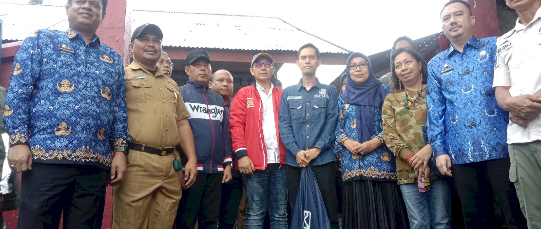 Dinas Pertanahan Makassar Turunkan Spanduk Penyegelan di SD Inpres Pajjaiang