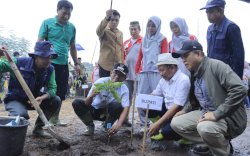Hadiri Penanaman Sejuta Pohon Sedunia, Pj. Bupati Takalar:&nbsp; Beri Kontribusi Positif dalam Melestarikan Alam