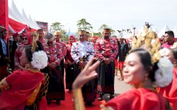 756 Penari Sambut Pj Gubernur Sulsel di HUT Luwu ke-756 dan HPLR Ke-78