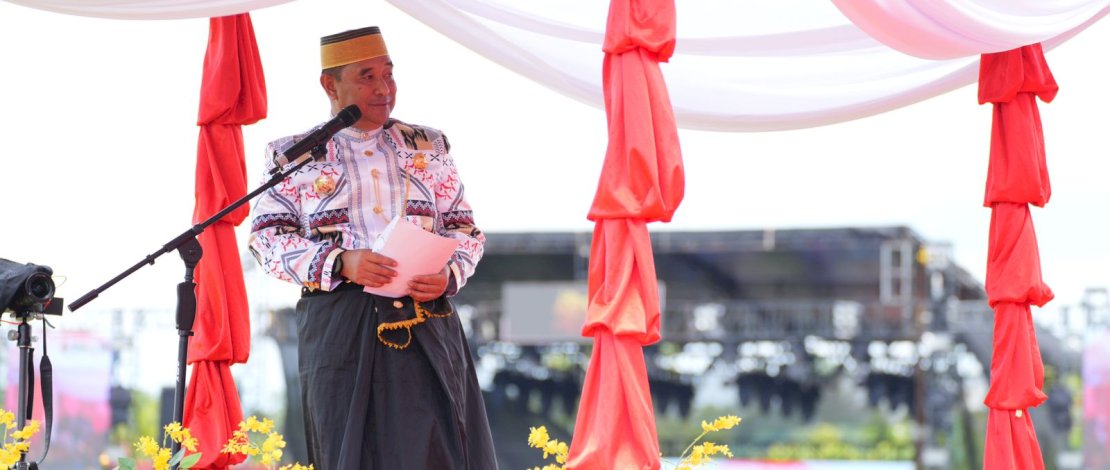 Pj Gubernur Sulsel Bahtiar Baharuddin pada perayaan HUT Luwu dan Hari Perlawanan Rakyat Luwu, yang dipusatkan di Luwu Timur, Selasa, 23 Januari 2024. 