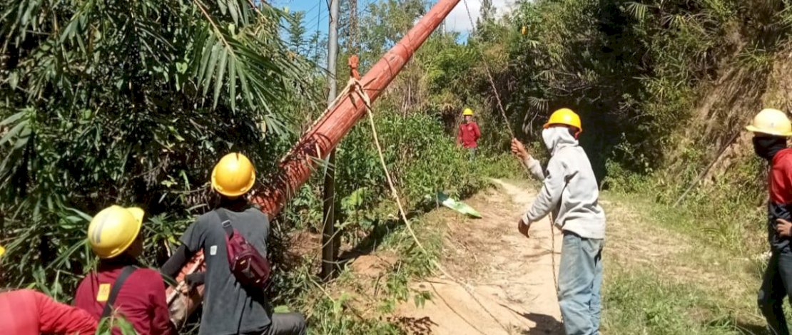 PT PLN (Persero) melalui PMN menghadirkan akses listrik di wilayah 3T, dalam upaya mewujudkan energi berkeadilan ke seluruh masyarakat.
PT PLN (Persero) melalui PMN menghadirkan akses listrik di wilayah 3T, dalam upaya mewujudkan energi berkeadilan ke seluruh masyarakat.