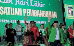 Ganjar Puji Sandiaga dan Mardiono di Puncak Harlah PPP Ke-51 