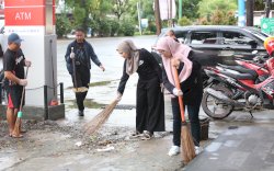Kerja Bakti Serentak, Prokopim Makassar Kompak Sasar Drainase Boulevard