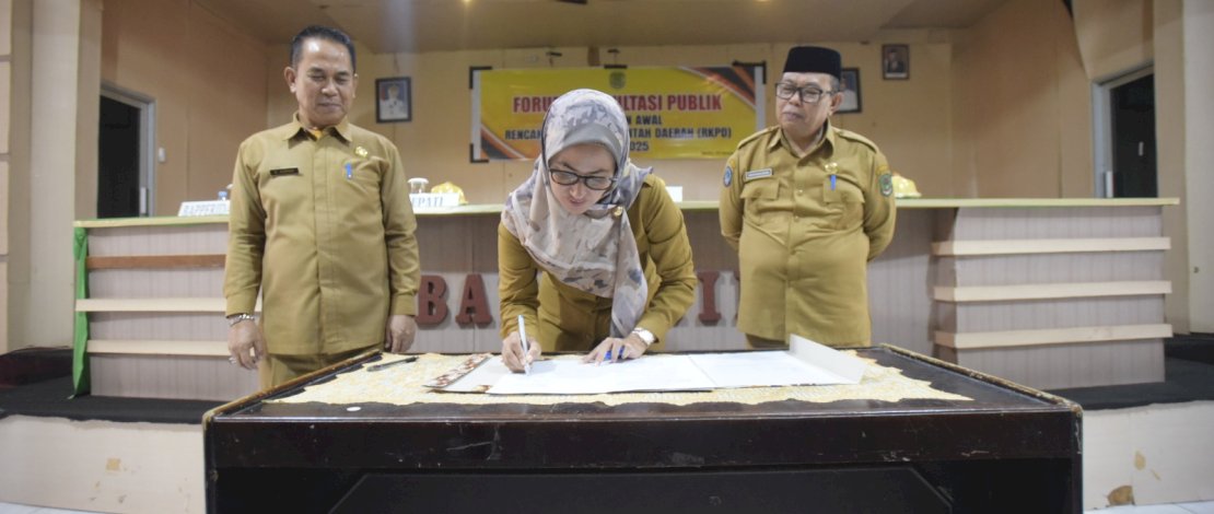 Forum Konsultasi Publik untuk Rancangan Awal (Ranwal) Rencana Kerja Pemerintah Daerah (RKPD) Tahun 2025, Senin, 29 Januari 2024, di Aula Bapperida. 
