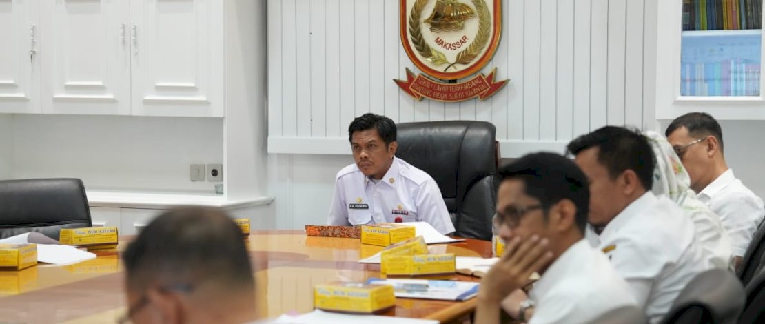 Firman Pagarra memimpin Rakor Kerjasama Amandemen Revitalisasi Lapangan Karebosi, di Balai Kota, Rabu, 31 Januari 2024.