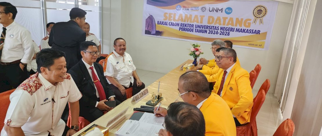 Prof. Andi Muh Ikhsan Ali, Bakal Calon Rektor Universitas Negeri Makassar (UNM) untuk periode 2024-2028, mendaftarkan diri pada Panitia Seleksi (Pansel) Pemilihan Rektor (Pilrek) UNM.