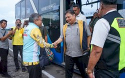 Tiba di Makassar, Taufan Pawe Dampingi Airlangga Hartarto Temui Gubernur dan Kepala Daerah se-Sulsel