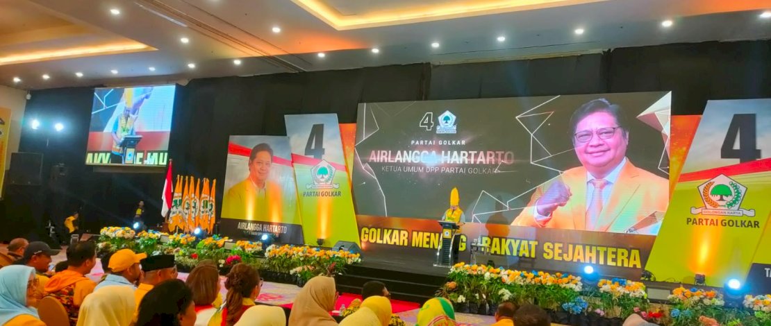 Ketua Umum Partai Golkar, Airlangga Hartarto, konsolidasi pemenangan Partai Golkar yang digelar di Hotel Claro, Kamis malam, 1 Februari 2024. Ketua Umum Partai Golkar, Airlangga Hartarto, konsolidasi pemenangan Partai Golkar yang digelar di Hotel Claro, Kamis malam, 1 Februari 2024.
