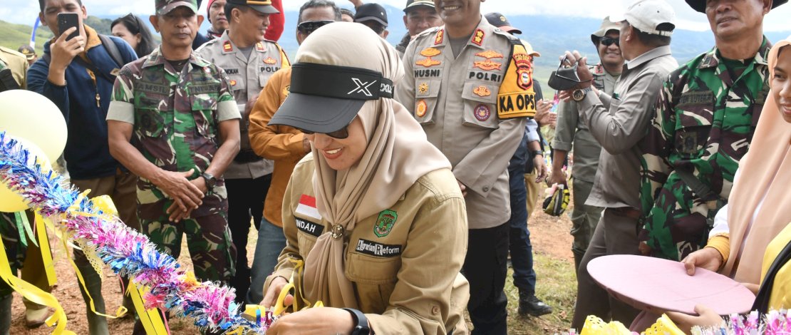 Bupati Indah Putri Indriani meresmikan Objek Wisata Safana Sodangan di Desa Lodang, Kecamatan Seko, Senin 5 Februari 2023