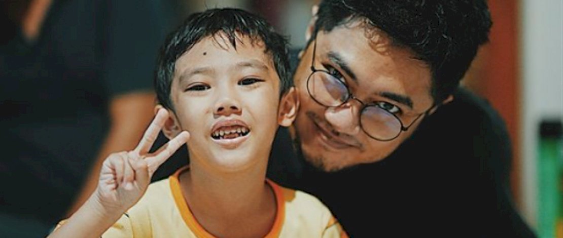 DJ Angger Dimas, dan Khalif Pramudityo atau Dante (6) semasa hidupnya (dok : Instagram Angger Dimas) DJ Angger Dimas, dan Khalif Pramudityo atau Dante (6) semasa hidupnya (dok : Instagram Angger Dimas)