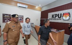Jelang Pemungutan Suara, Pj Gubernur Bahtiar Terus Pantau Kesiapan Pemilu di Bawaslu dan KPU