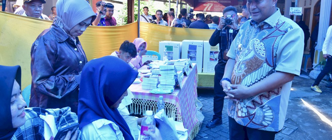 Pj Gubernur Imbau Petugas TPS  Jaga Kesehatan  Manfaatkan Layanan Tim Satgas KKP