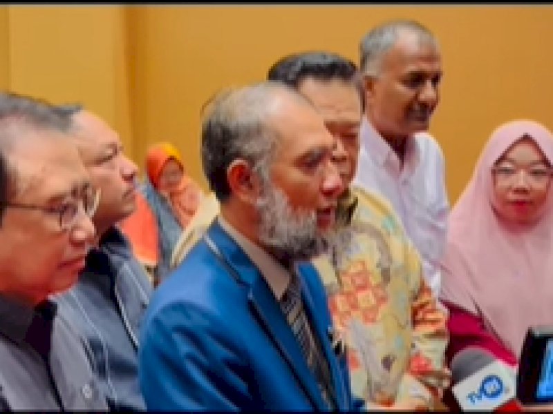 Budi Djatmiko Ajak Civitas Akademika Jadi Penengah Paska Pemilu 2024