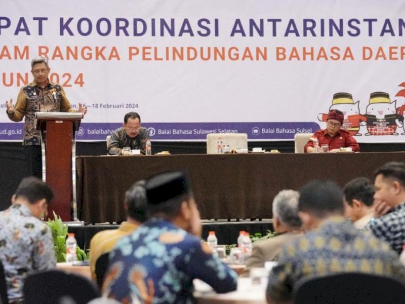Pj Sekprov Sulsel Buka Rakor Pengembangan Pembinaan Bahasa Indonesia dan Daerah di Sulselbar