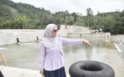 Bupati Lutra Tegaskan Tak Boleh Ada Aktivitas Ekonomi di Area Sabo Dam Sungai Radda