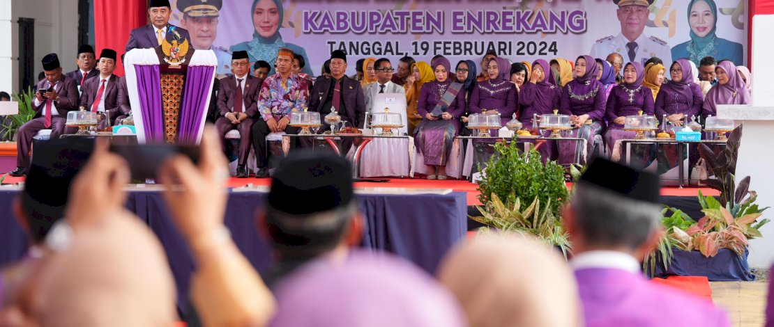 Pj Gubernur Sulsel Bahtiar Baharuddin, pada peringatan Hari Ulang Tahun (HUT) Kabupaten Enrekang ke-64, yang dipusatkan di Kantor Bupati Enrekang, Senin, 19 Februari 2024. Pj Gubernur Sulsel Bahtiar Baharuddin, pada peringatan Hari Ulang Tahun (HUT) Kabupaten Enrekang ke-64, yang dipusatkan di Kantor Bupati Enrekang, Senin, 19 Februari 2024.