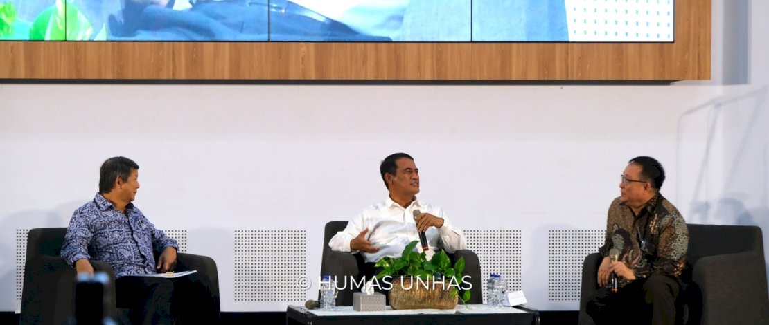Dialog kebangsaan dengan menghadirkan dua narasumber terkemuka yakni Menteri Pertanian Andi Amran Sulaiman, dan Ketua Yayasan Arsari Djojohadikusomo, Hashim S. Djojohadikusomo. 