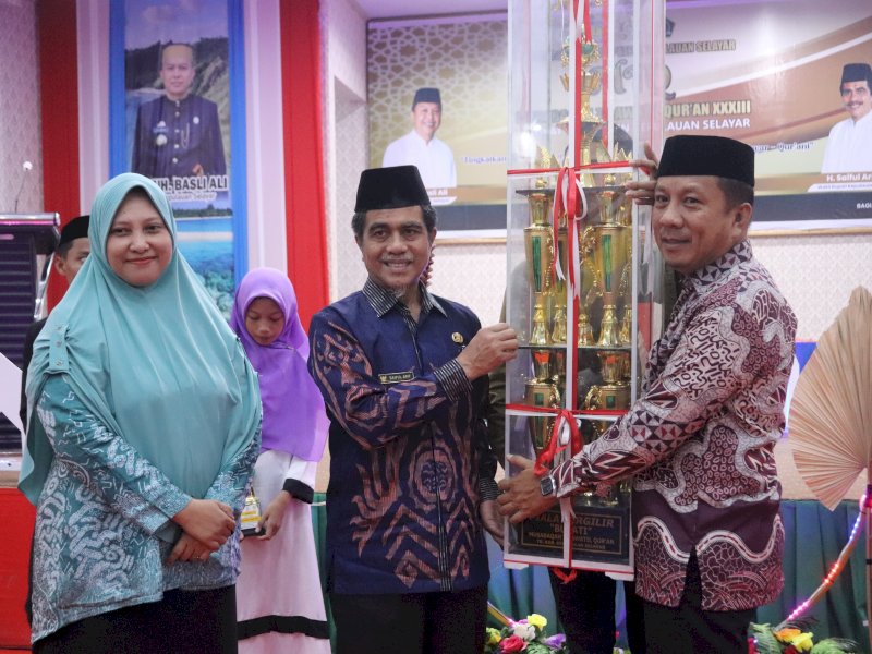 Gelaran MTQ XXXIII Tingkat Kabupaten Kepulauan Selayar Resmi Ditutup, Kafilah Bontoharu Juara Umum