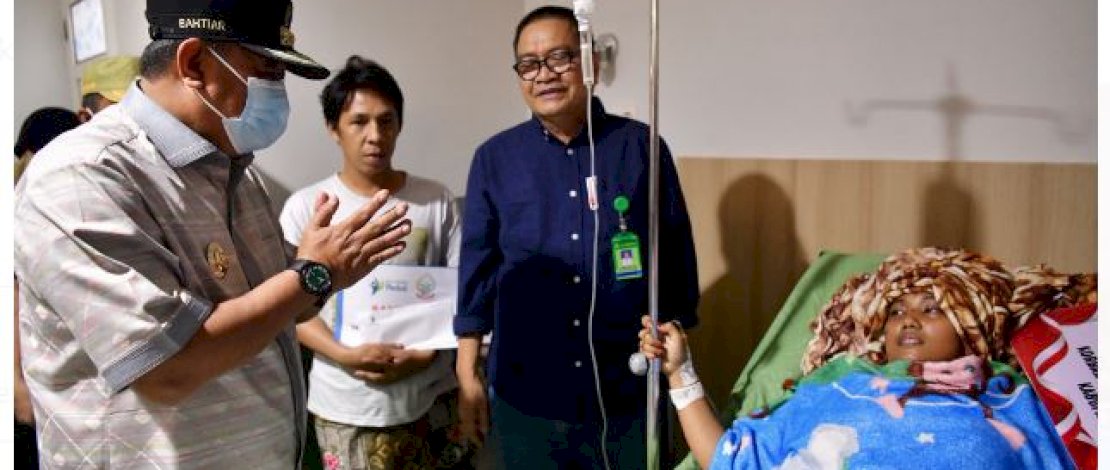 Pj Gubernur Kunjungi korban gempa di Luwu Pj Gubernur Kunjungi korban gempa di Luwu