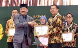 Bupati Basli Ali Dinobatkan Sebagai Kepala Daerah Terbaik Pendukung Pengelolaan Zakat 2024