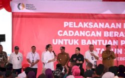 1.000 KPM di Maros Kebagian Beras dari Presiden Jokowi