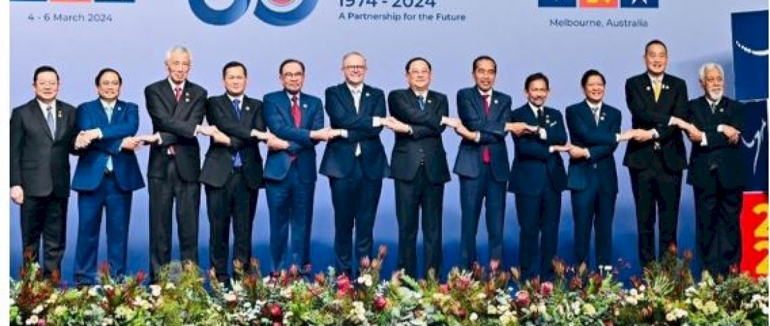 Anggota Komite HAM PBB Pertanyakan Netralitas Jokowi di Pilpres 2024 Anggota Komite HAM PBB Pertanyakan Netralitas Jokowi di Pilpres 2024