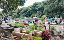 Potret ziarah makam menjelang bulan Ramadan