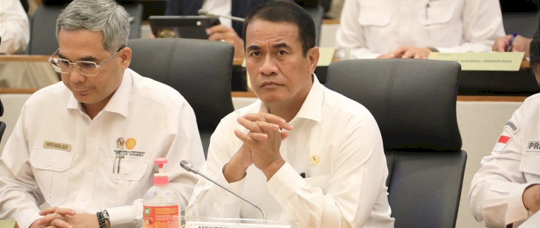 Mentan Amran saat rapat kerja bersama Komisi IV DPR RI di Gedung Parlemen Jakarta, Rabu, 13 Maret 2024. Mentan Amran saat rapat kerja bersama Komisi IV DPR RI di Gedung Parlemen Jakarta, Rabu, 13 Maret 2024.