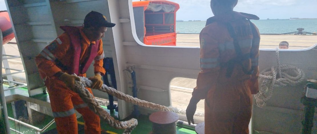 Upaya pencarian ABK Yuiee Jaya 2 yang tenggelam di sekitaran perairan Selayar masih terus dilakukan oleh Basarnas dan Potensi Sar, hari ini, Kamis, 14 Maret 2024.