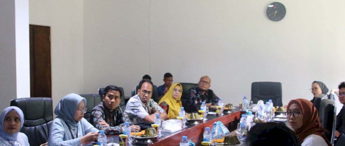 Bank Indonesia saat bertandang ke Huadi Group di Kabupaten Bantaeng. Bank Indonesia saat bertandang ke Huadi Group di Kabupaten Bantaeng.