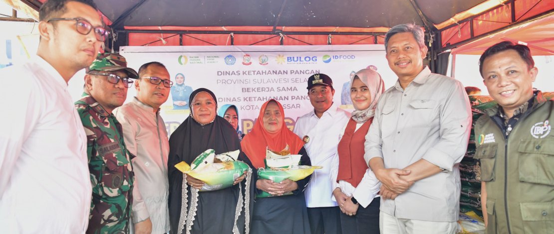 Pj Gubernur Sulsel Bahtiar Baharuddin, Pj Sekprov Sulsel Muhammad Arsjad, serta Wali Kota Makassar Moh Ramdhan Pomanto meninjau Gerakan Pangan Murah (GPM) di sejumlah titik di Kota Makassar, Minggu, 17 Maret 2024. Pj Gubernur Sulsel Bahtiar Baharuddin, Pj Sekprov Sulsel Muhammad Arsjad, serta Wali Kota Makassar Moh Ramdhan Pomanto meninjau Gerakan Pangan Murah (GPM) di sejumlah titik di Kota Makassar, Minggu, 17 Maret 2024.