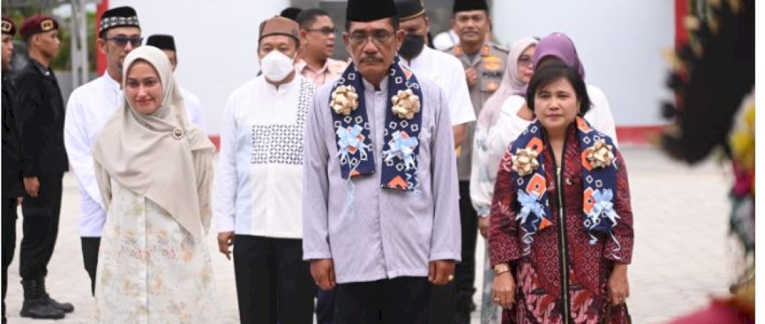 Safari Ramadan ke Lapas Lutra, Kanwil Kemenhumham Gunakan Batik Rongkong Safari Ramadan ke Lapas Lutra, Kanwil Kemenhumham Gunakan Batik Rongkong