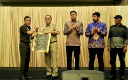 Kejati Sulsel Beri Penghargaan Danny Pomanto, Role Model Kepala Daerah