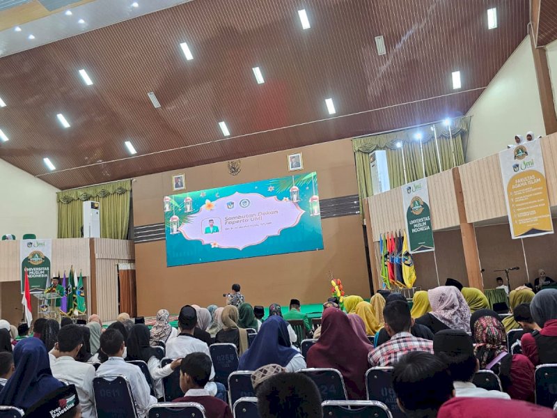 IKA FP-UMI Bukber 1000 Anak Yatim, Dapat Pujian Rektor