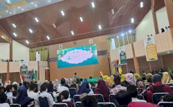 IKA FP-UMI Bukber 1000 Anak Yatim, Dapat Pujian Rektor