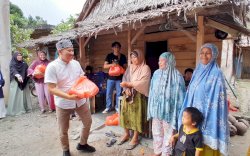 Dinkes Luwu Utara Bagi-bagi Sembako di Bulan Ramadan