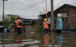 PLN Ingatkan Bahaya Listrik Saat Cuaca Ekstrem