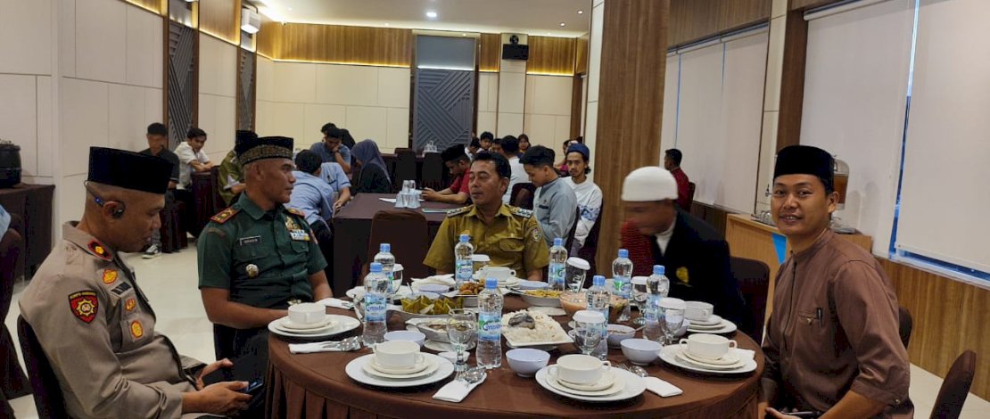 Hotel Premier Makassar menggelar buka puasa bersama di Tamalanrea Hall, Lantai 2, Hotel Premier Makassar, jalan Perintis Kemerdekaan, Senin, 25 Maret 2024. Hotel Premier Makassar menggelar buka puasa bersama di Tamalanrea Hall, Lantai 2, Hotel Premier Makassar, jalan Perintis Kemerdekaan, Senin, 25 Maret 2024.