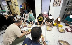 Plt Kadis Sosial Ajak Sahur Bareng Anak Jalanan di RPTC Makassar