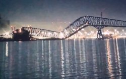 6 Orang Masih Hilang Dalam Insiden Jembatan Ambruk Ditabrak Kapal Kargo 