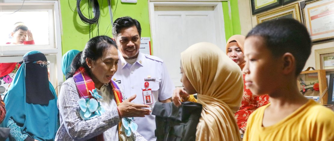 Menteri PPPA Apresiasi Semangat Perempuan Berdaya di Makassar Menteri PPPA Apresiasi Semangat Perempuan Berdaya di Makassar