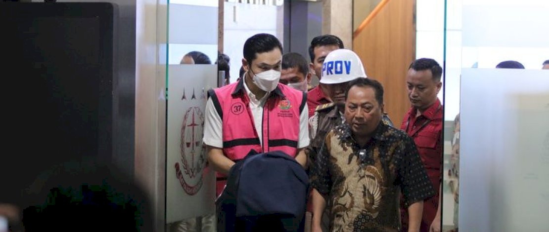 Harvey Moise saat keluar dari ruang pemeriksaan , Rabu malam  27 Maret 2024.