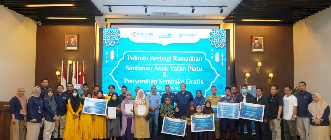 Pelindo Berbagi 1000 Paket Sembako di Bulan Penuh Berkah 