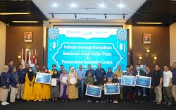 Pelindo Berbagi 1000 Paket Sembako di Bulan Penuh Berkah 