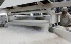 Kejari Tetapkan Satu Tersangka dalam Kasus Dugaan Korupsi Impor Gula PT SMIP