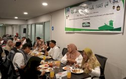 IKA Smandel Angkatan 98 Makassar Gelar Buka Puasa Bersama dan Berbagi Takjil