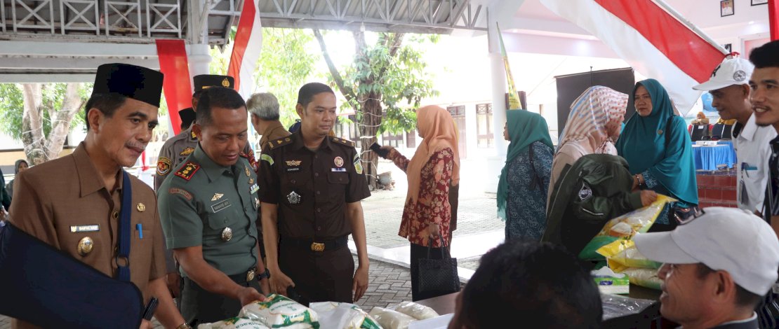 Pemerintah Kabupaten Kepulauan Selayar kembali menggelar kegiatan gerakan pangan murah, Senin, 1 April 2024.