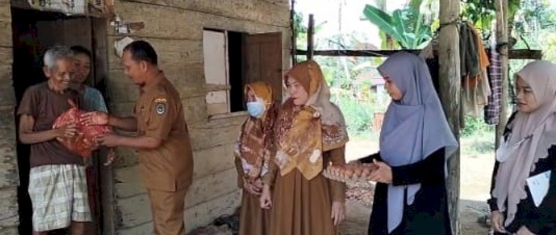 Dinas Kesehatan (Dinkes) Kabupaten Luwu Utara (Lutra) yang dimotori Kabid Yankes, Nurul Sukma, menggelar kegiatan &ldquo;Berbagi Ramadan Indah&rdquo; dengan menyalurkan paket sembako di beberapa lokasi.